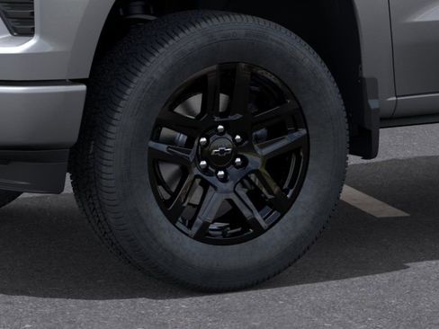 New 2026 Chevrolet Silverado 1500 Custom w/ LPO, Dark Essentials Package RWD image 9