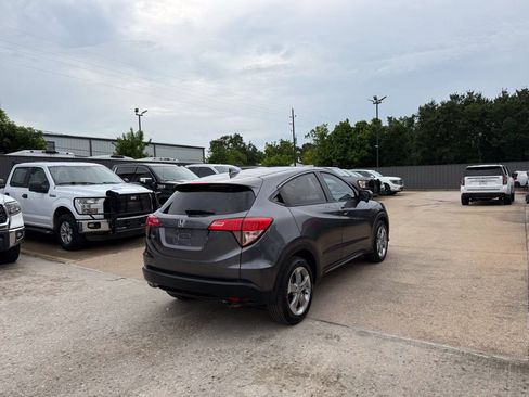 Used 2017 Honda HR-V EX image 5