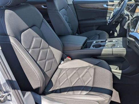 New 2026 Volkswagen Atlas SE image 32