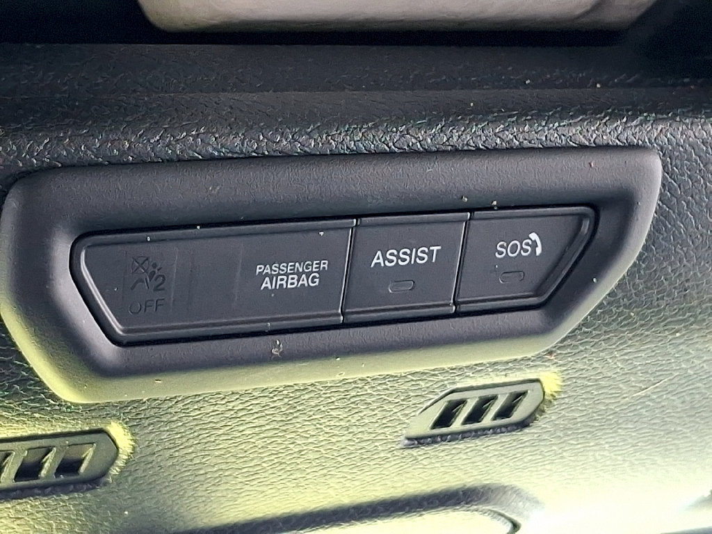 Used 2022 Jeep Wrangler Unlimited Sahara w/ Cold Weather Group AWD/4WD image 26