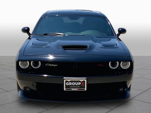 Used 2022 Dodge Challenger R/T Scat Pack RWD image 4