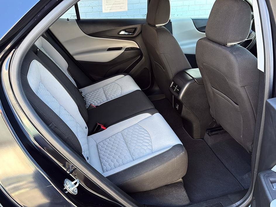 Used 2020 Chevrolet Equinox LS w/ LS Convenience Package FWD image 32