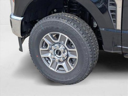 New 2025 Ford F250 Lariat w/ Lariat Ultimate Package image 10