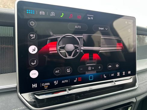 New 2026 Volkswagen Tiguan SE image 11