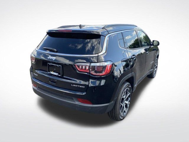 Used 2026 Jeep Compass Limited AWD/4WD image 6