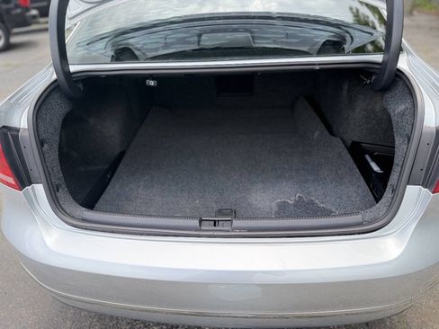 Used 2015 Volkswagen Passat TDI SEL Premium FWD image 10