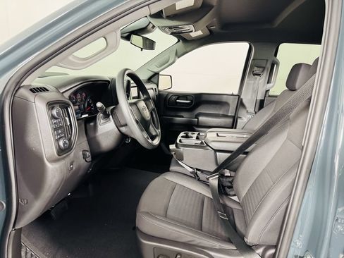 Used 2025 Chevrolet Silverado 1500 Custom Trail Boss w/ LPO, Dark Essentials Package AWD/4WD image 5