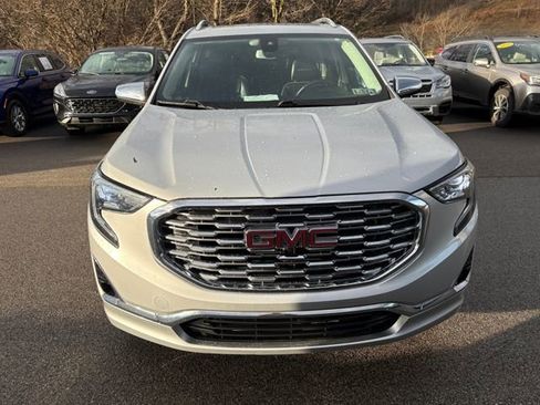 Used 2018 GMC Terrain Denali w/ Comfort Package image 8