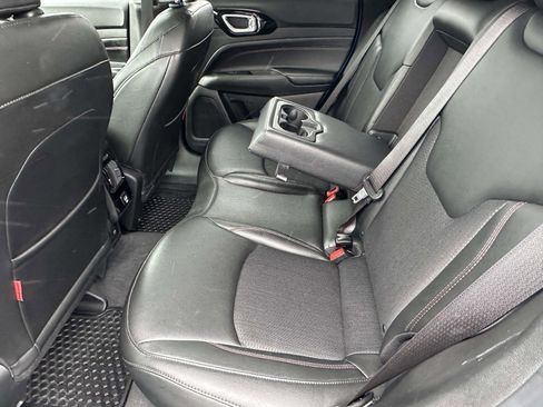 Used 2022 Jeep Compass Trailhawk image 12