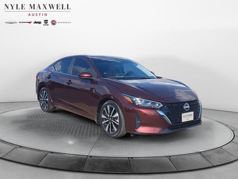 Used 2024 Nissan Sentra SV w/ SV Premium Package FWD image 2