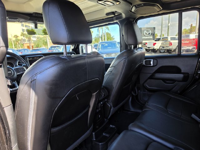 Used 2021 Jeep Wrangler Unlimited Sahara AWD/4WD image 10