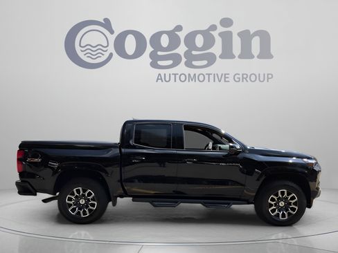 Used 2024 Chevrolet Colorado Z71 AWD/4WD image 6