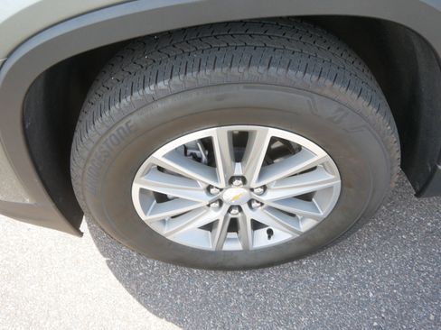 Certified 2023 Chevrolet Traverse LT w/ LPO, Floor Liner Package AWD/4WD image 16