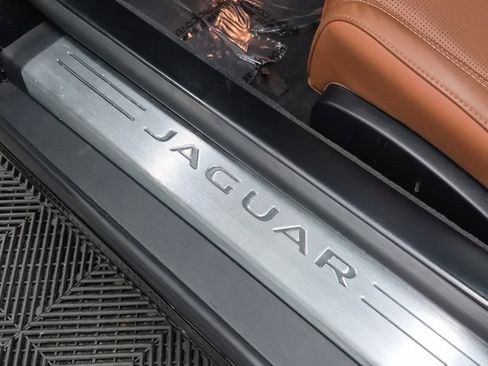 Used 2020 Jaguar F-TYPE Coupe image 14