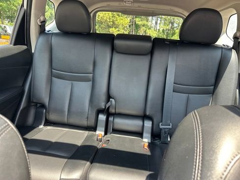 Used 2019 Nissan Rogue SL w/ Premium Package FWD image 18