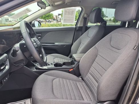Used 2025 Kia K4 EX FWD image 15
