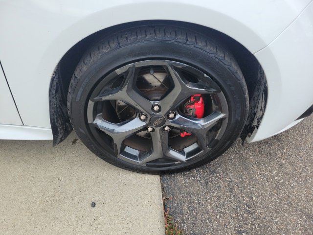 Used 2014 Ford Focus ST w/ Equipment Group 202A FWD image 15