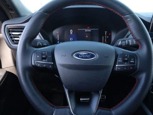 Certified 2024 Ford Escape ST-Line image 11