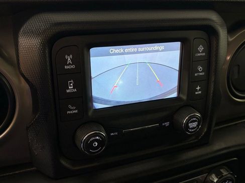 Used 2019 Jeep Wrangler Unlimited Sport S AWD/4WD image 24