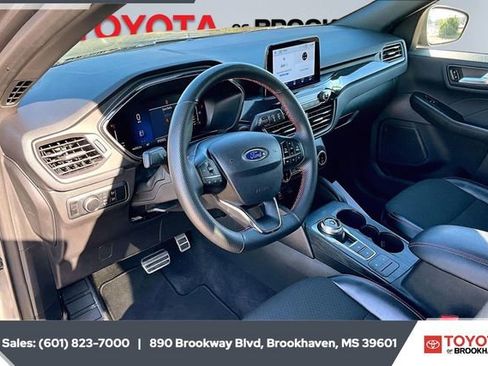 Used 2024 Ford Escape ST-Line image 12