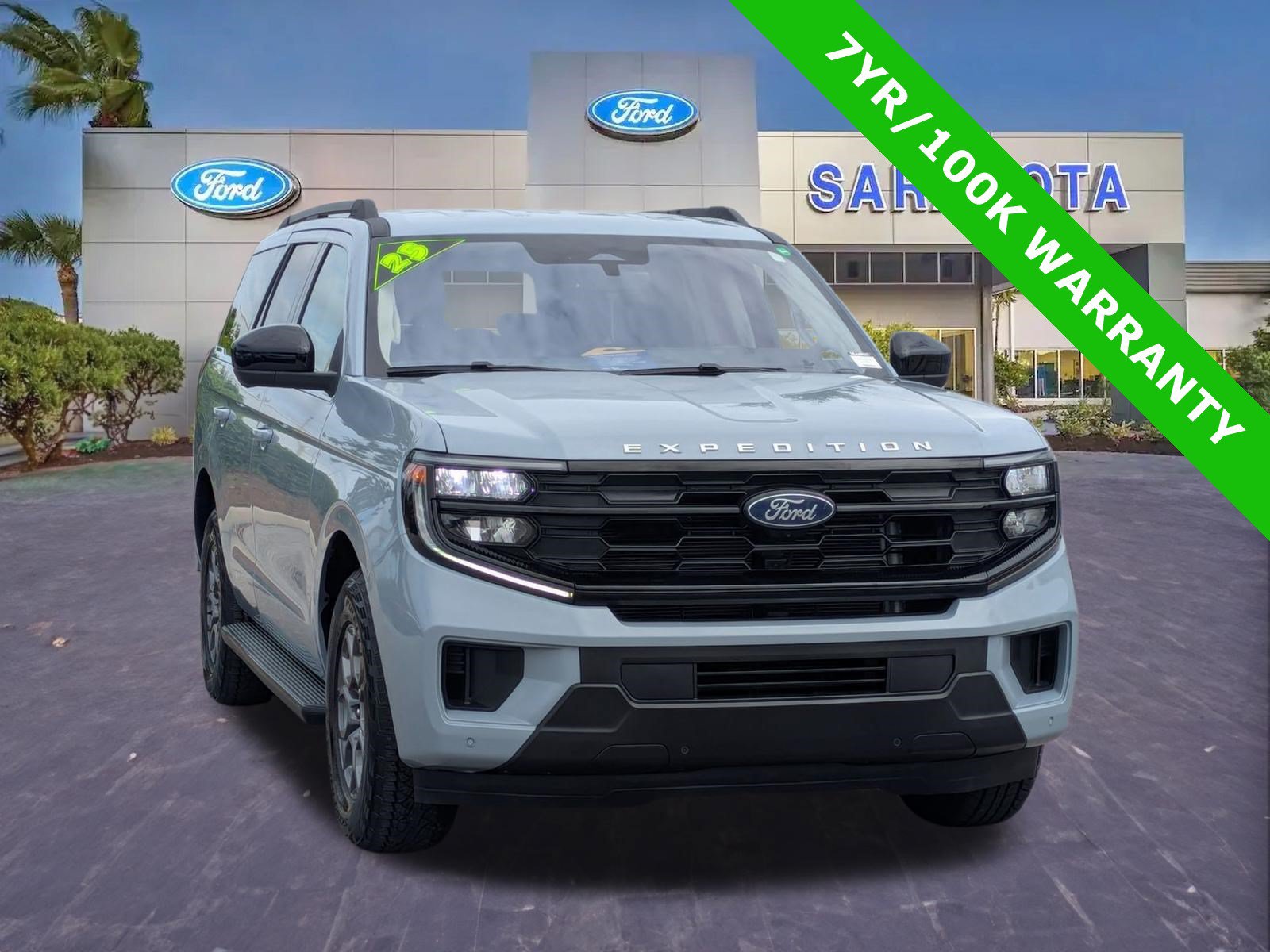 Certified 2025 Ford Expedition Active RWD image 1
