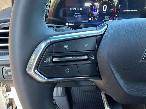 New 2027 Chevrolet Traverse LT w/ Midnight/Sport Edition FWD image 21
