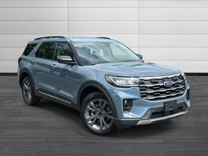 Used 2025 Ford Explorer Active w/ Active Comfort Package