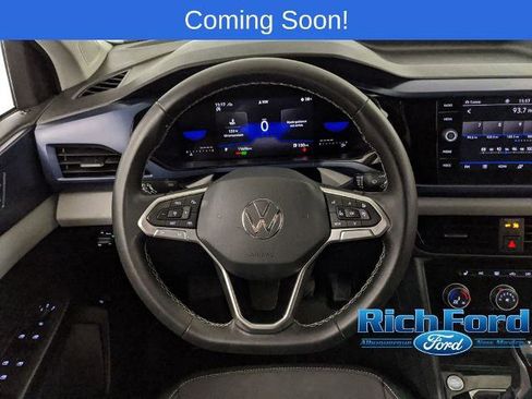 Used 2023 Volkswagen Taos SE image 10