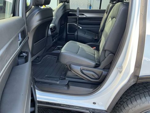 New 2026 Jeep Grand Wagoneer 4WD image 10