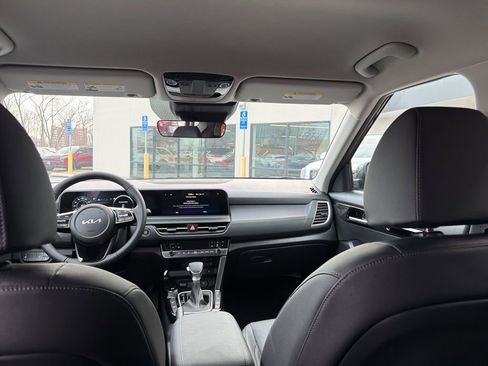 New 2026 Kia Seltos EX image 24