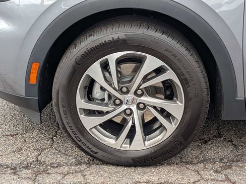 Used 2022 Buick Envision Essence w/ Technology Package I FWD image 12