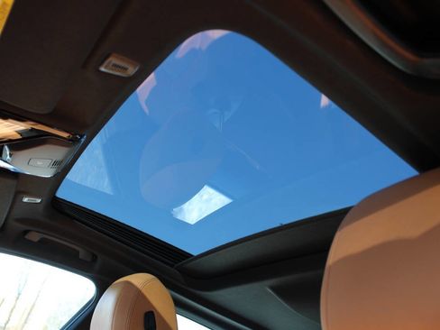 Used 2017 BMW 530i xDrive 530i xDrive AWD 4dr Sedan image 19