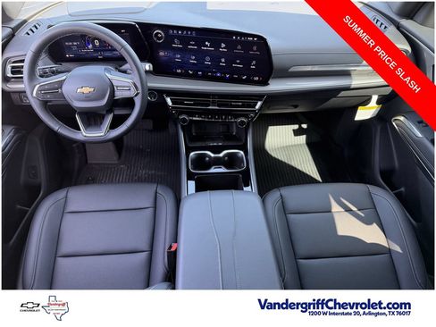 Used 2026 Chevrolet Traverse LT w/ Driver Confidence Package FWD image 10