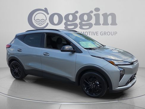 New 2027 Chevrolet Bolt RS w/ LPO, All-Weather Package FWD image 7