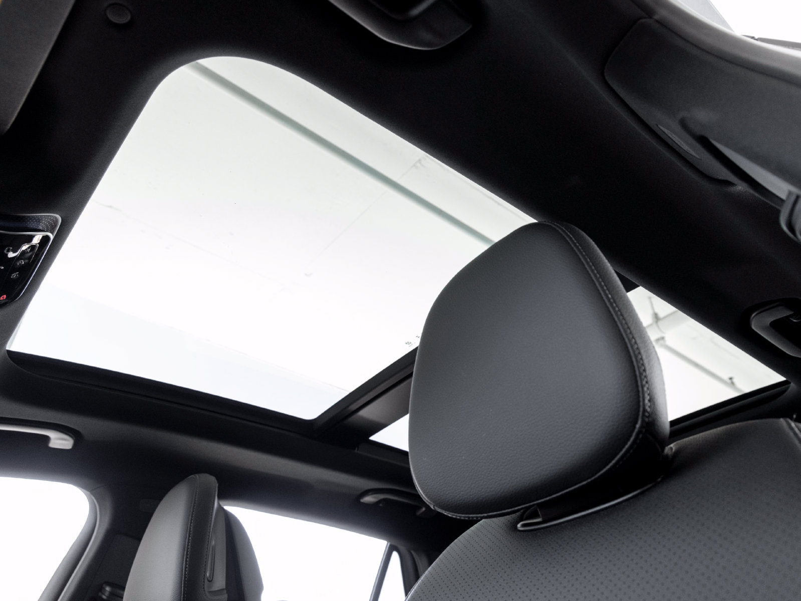 Certified 2026 Mercedes-Benz GLC 300 4MATIC image 16