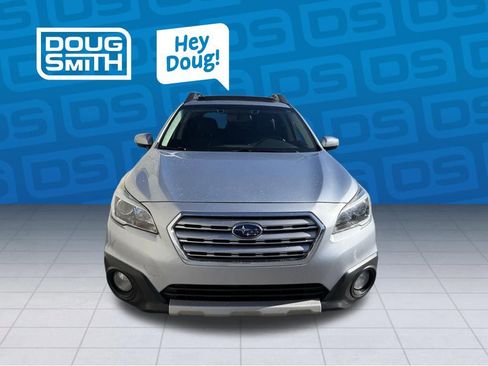 Used 2016 Subaru Outback 3.6R Limited AWD/4WD image 3