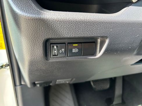 Used 2024 Toyota RAV4 XLE image 18