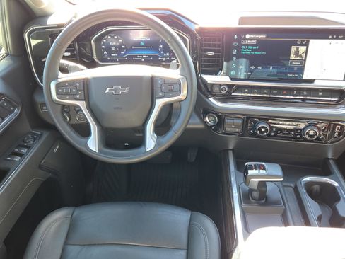 Used 2025 Chevrolet Silverado 1500 LT Trail Boss w/ Convenience Package II AWD/4WD image 13