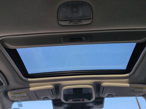 Certified 2024 Subaru Crosstrek 2.0i Premium image 23