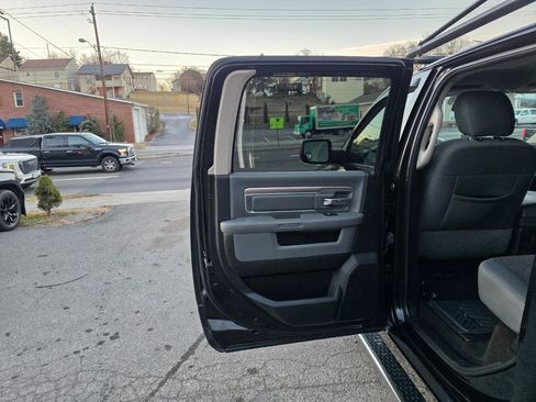 Used 2017 RAM 1500 Big Horn image 12