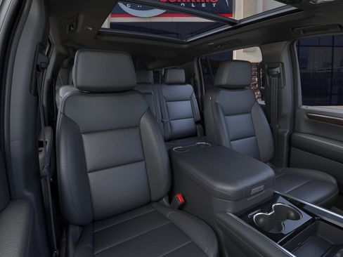 New 2026 Chevrolet Suburban Z71 AWD/4WD image 40