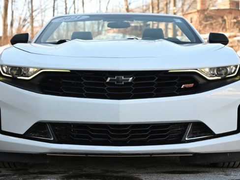Used 2021 Chevrolet Camaro LT w/ RS Package image 8