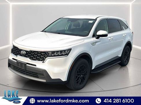 Used 2021 Kia Sorento LX AWD/4WD image 3