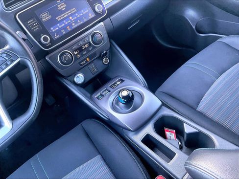 Certified 2023 Nissan Leaf S image 20