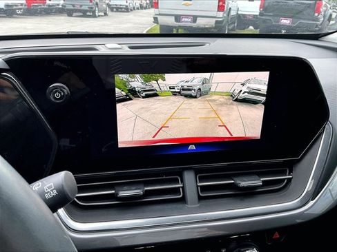 Used 2024 Chevrolet Trax ACTIV FWD image 23