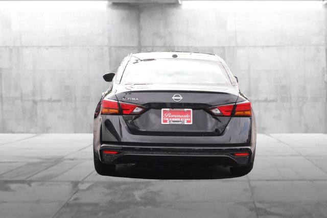 Certified 2025 Nissan Altima 2.5 SV FWD image 6