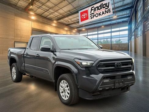 Used 2024 Toyota Tacoma SR5 image 3