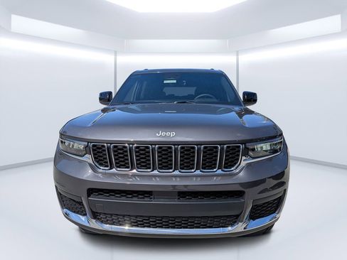 New 2026 Jeep Grand Cherokee L Laredo w/ Trailer Tow Package RWD image 8