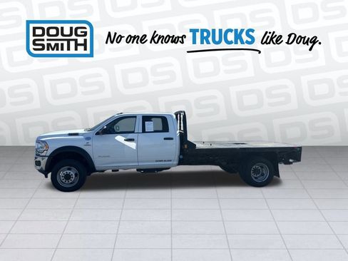 Used 2020 RAM 5500 Tradesman w/ Safety Group image 2