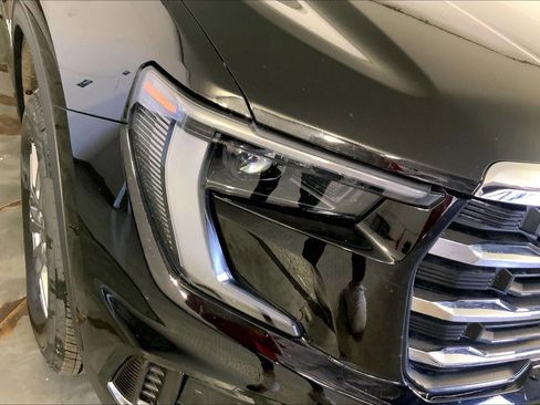 Used 2025 GMC Acadia Elevation AWD/4WD image 26